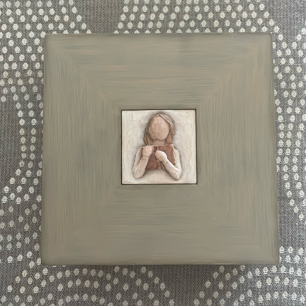 Willow Tree “Love of Learning” trinket box